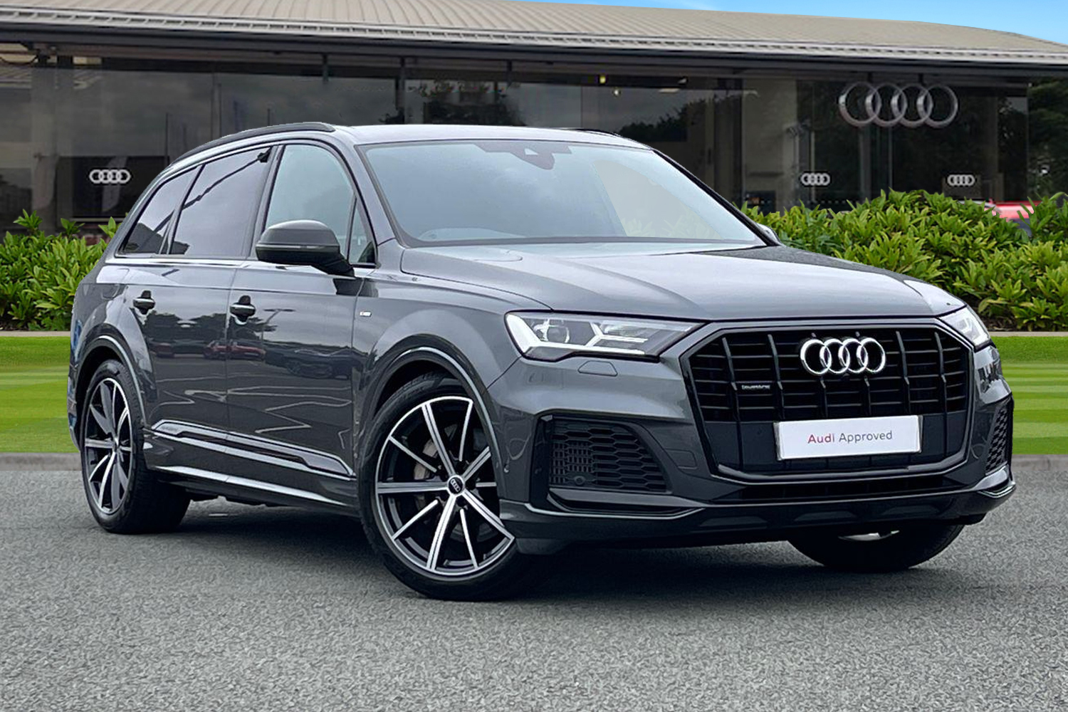 Main listing image - Audi Q7