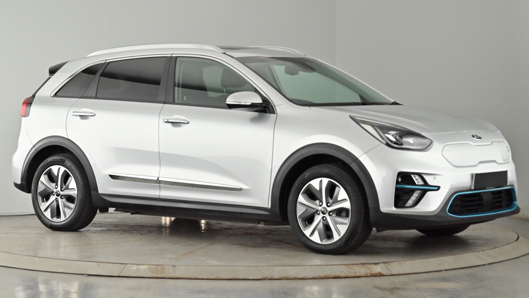 Main listing image - Kia e-Niro