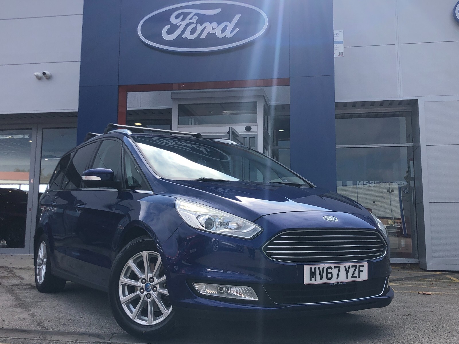 Main listing image - Ford Galaxy