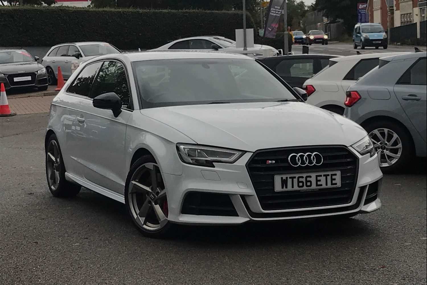 Main listing image - Audi S3