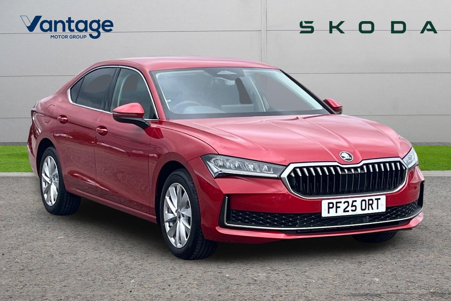 Main listing image - Skoda Superb