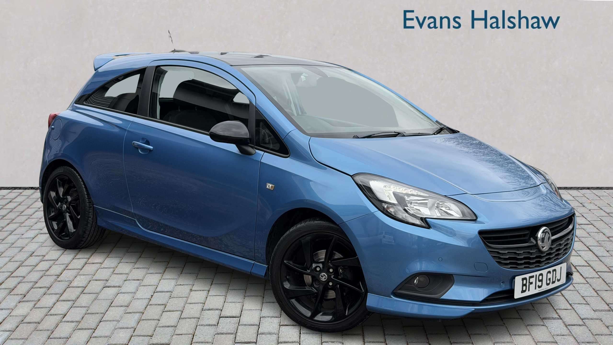 Main listing image - Vauxhall Corsa