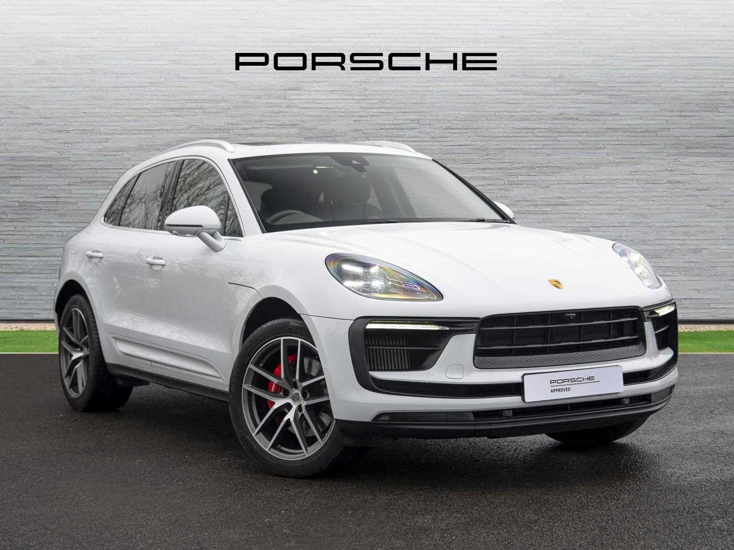 Main listing image - Porsche Macan