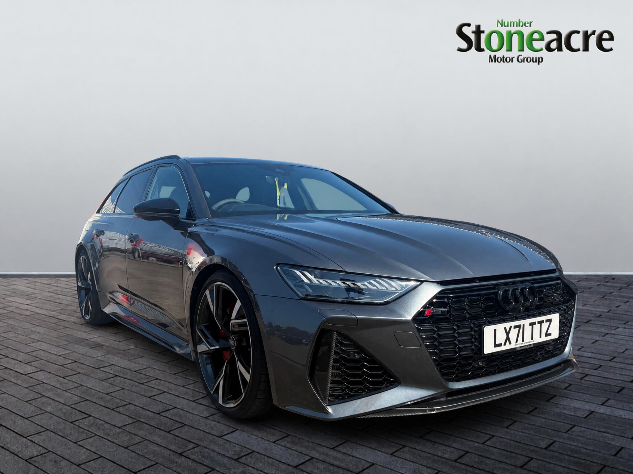 Main listing image - Audi RS6