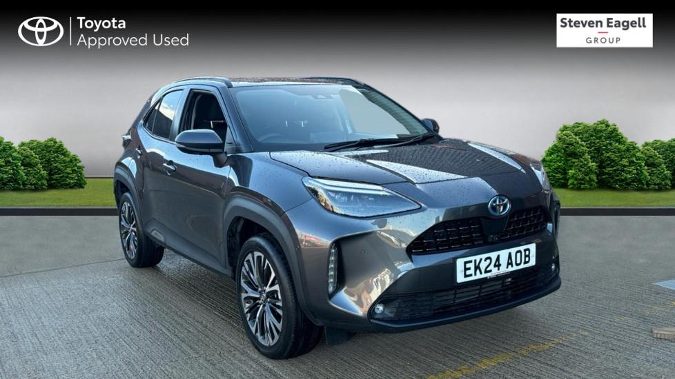 Main listing image - Toyota Yaris Cross