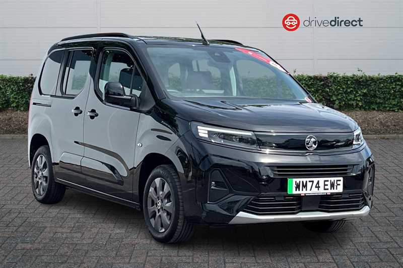Main listing image - Vauxhall Combo Life-e