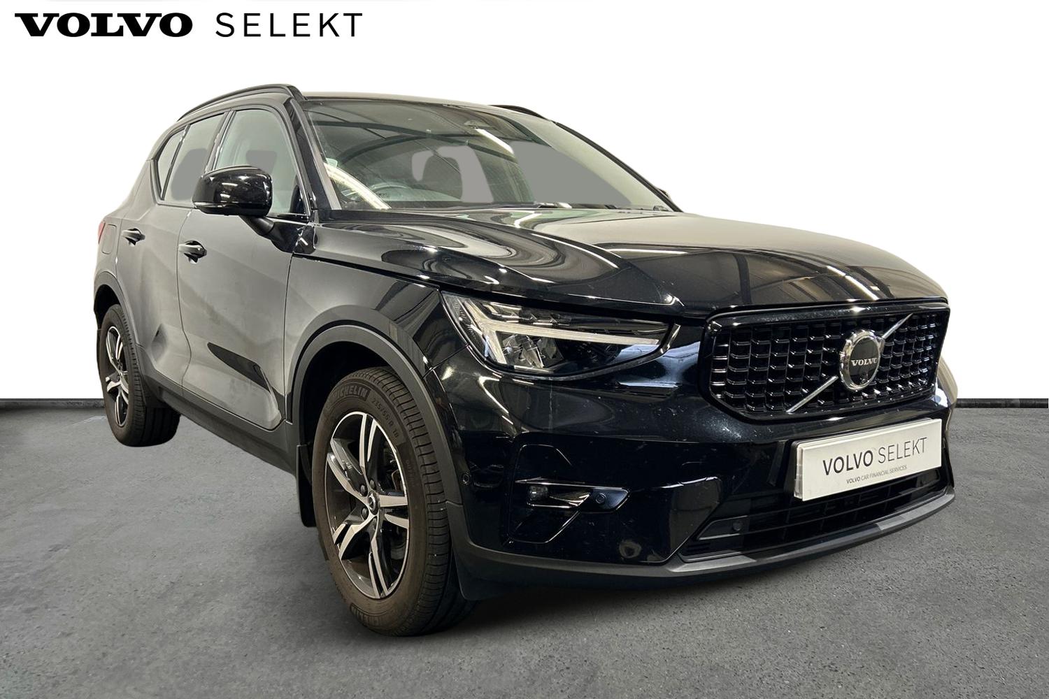 Main listing image - Volvo XC40