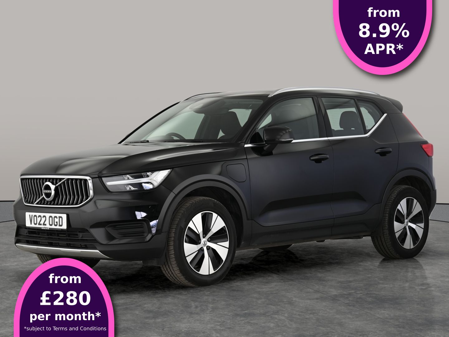 Main listing image - Volvo XC40 Recharge