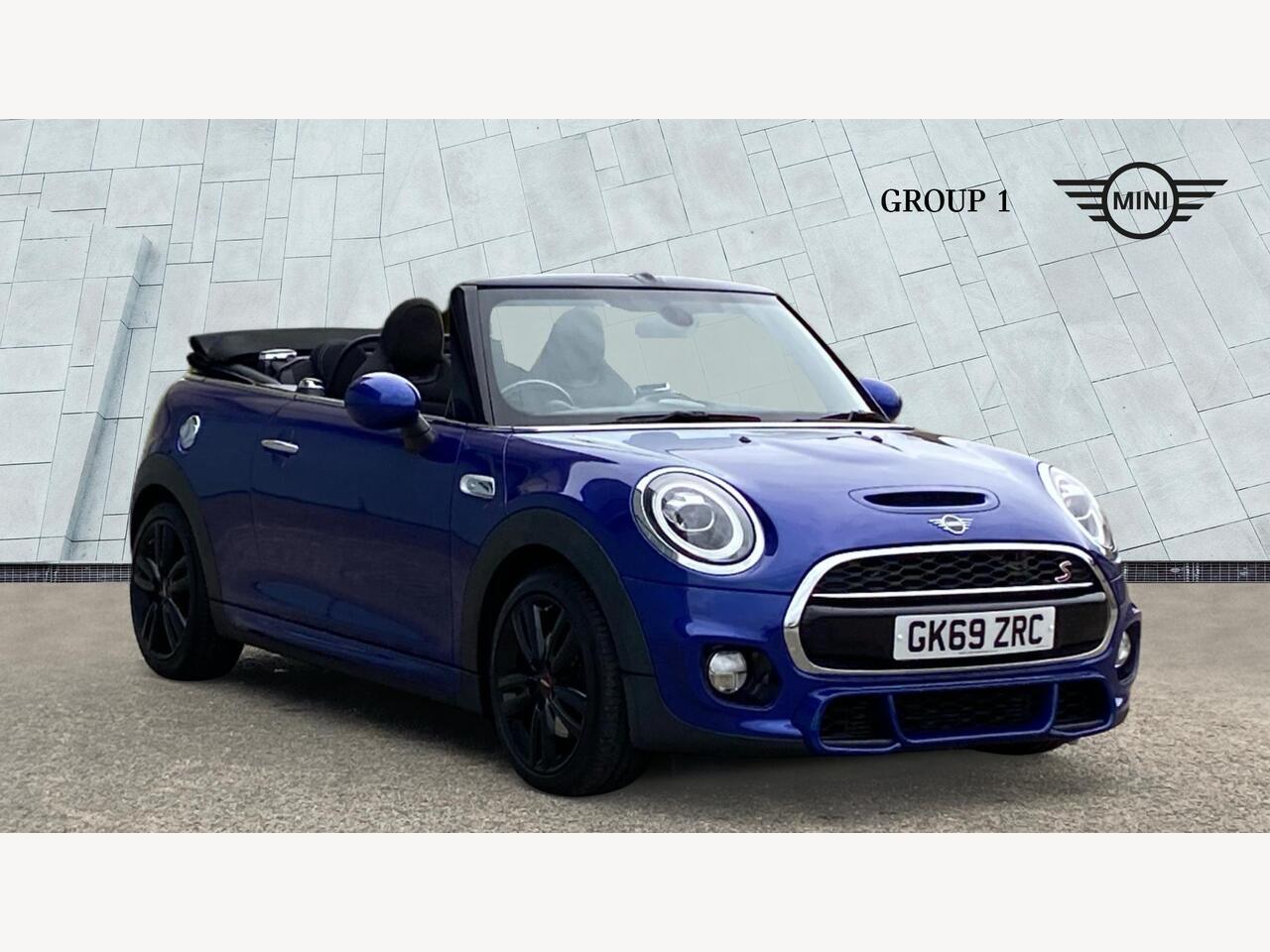 Main listing image - MINI Convertible