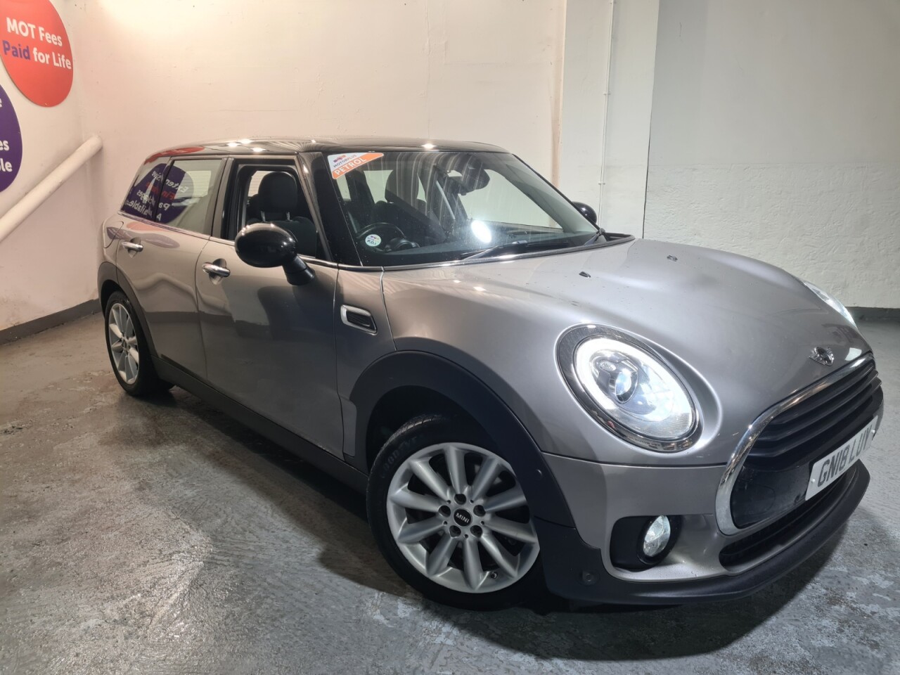 Main listing image - MINI Clubman