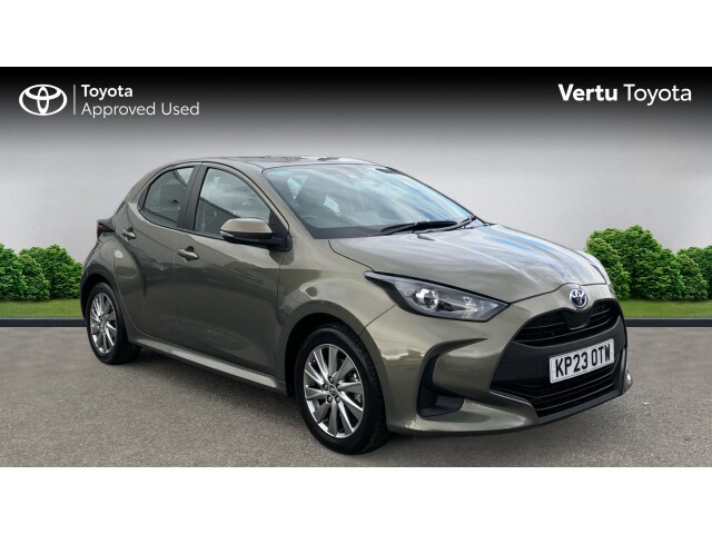 Main listing image - Toyota Yaris