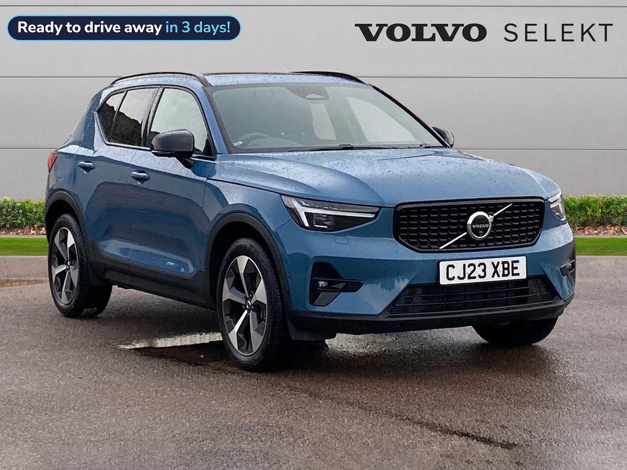 Main listing image - Volvo XC40