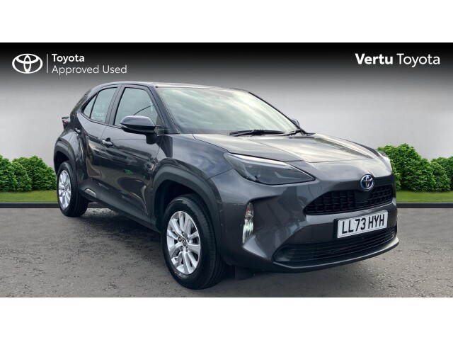 Main listing image - Toyota Yaris Cross