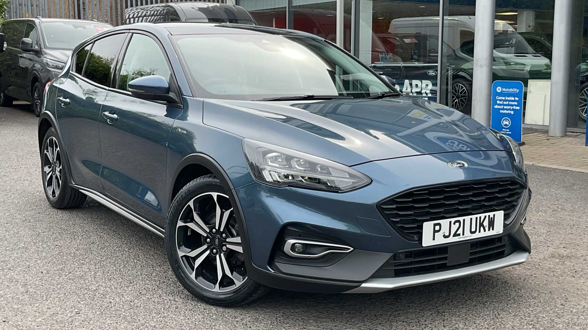 Main listing image - Ford Focus Active