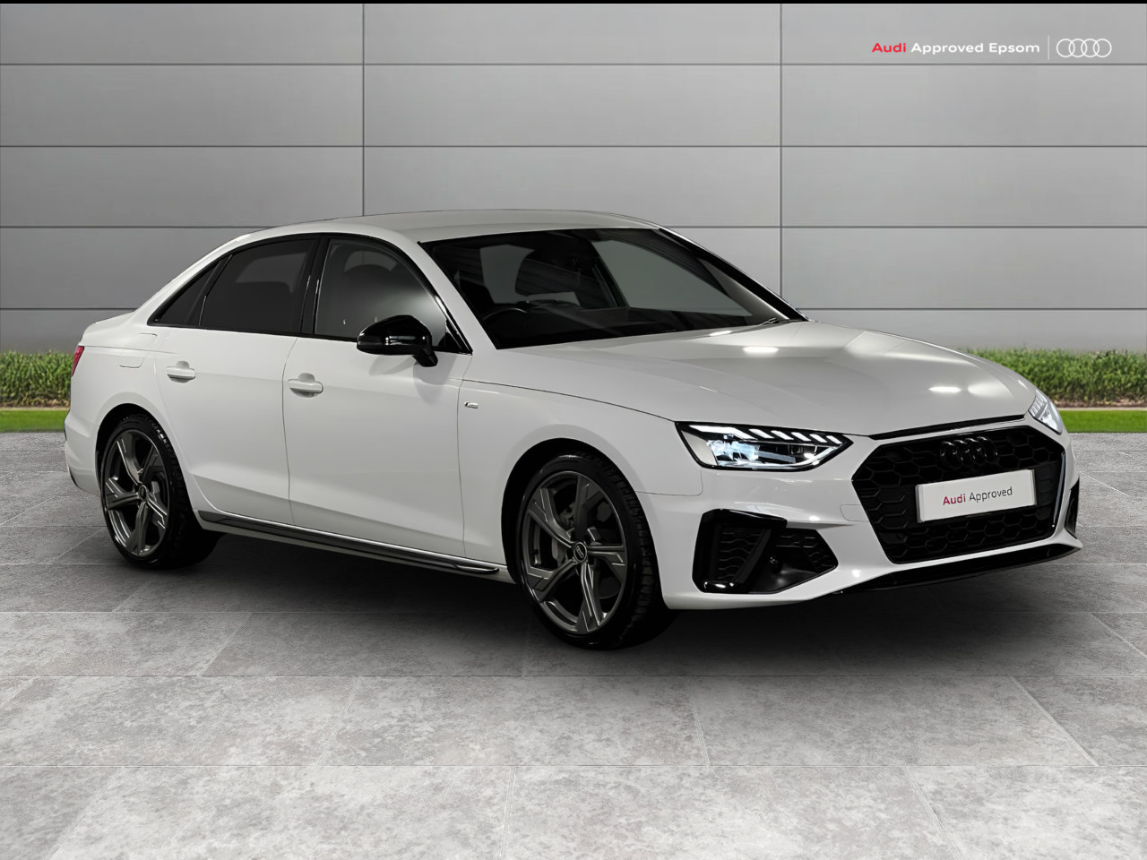 Main listing image - Audi A4