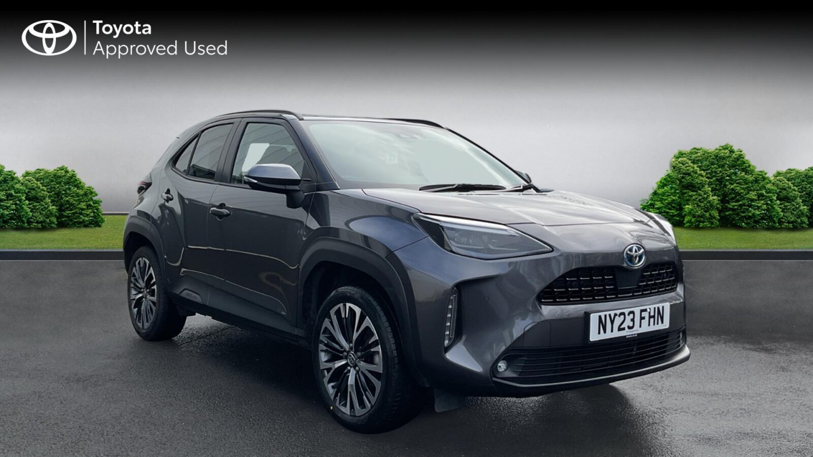 Main listing image - Toyota Yaris Cross