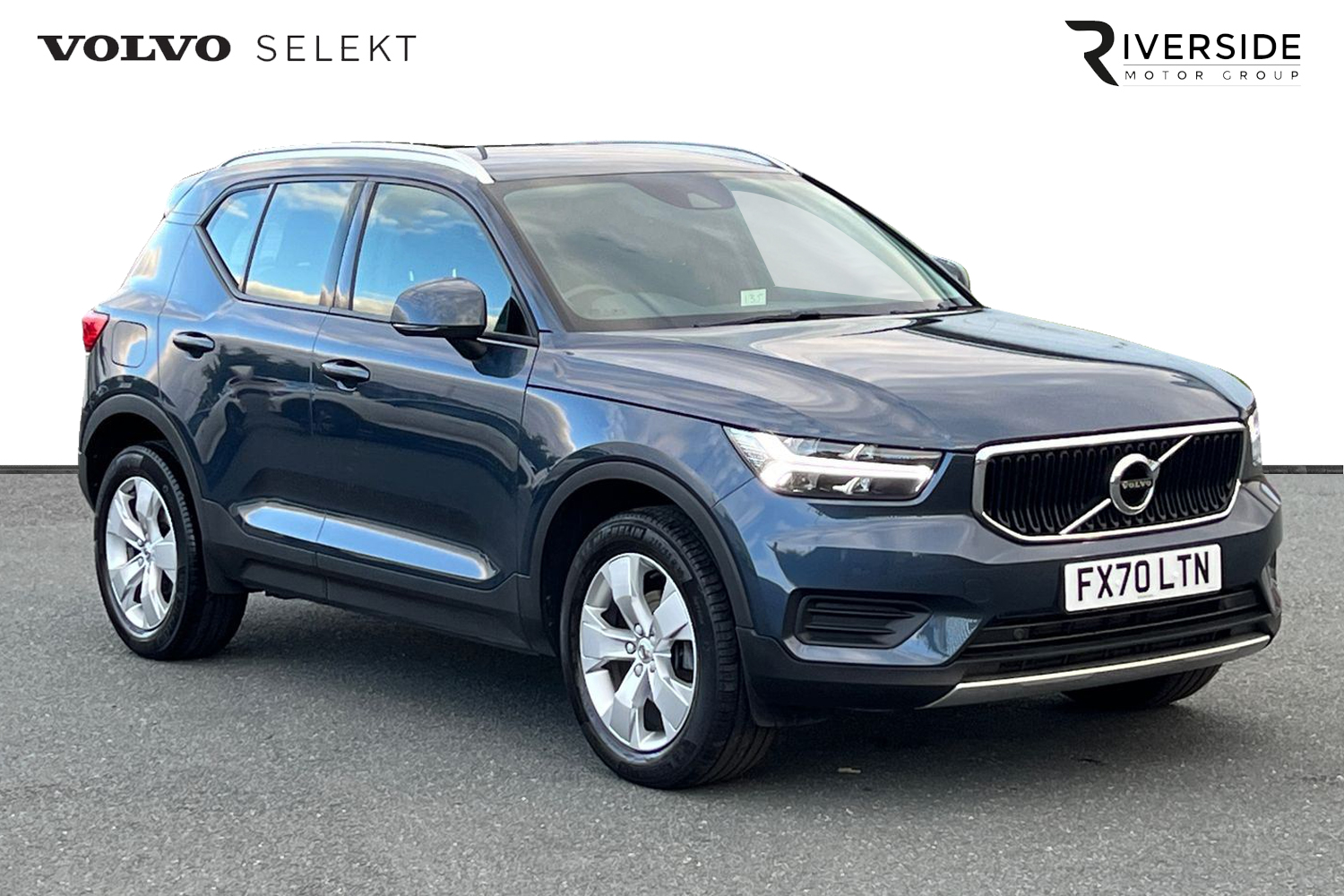 Main listing image - Volvo XC40