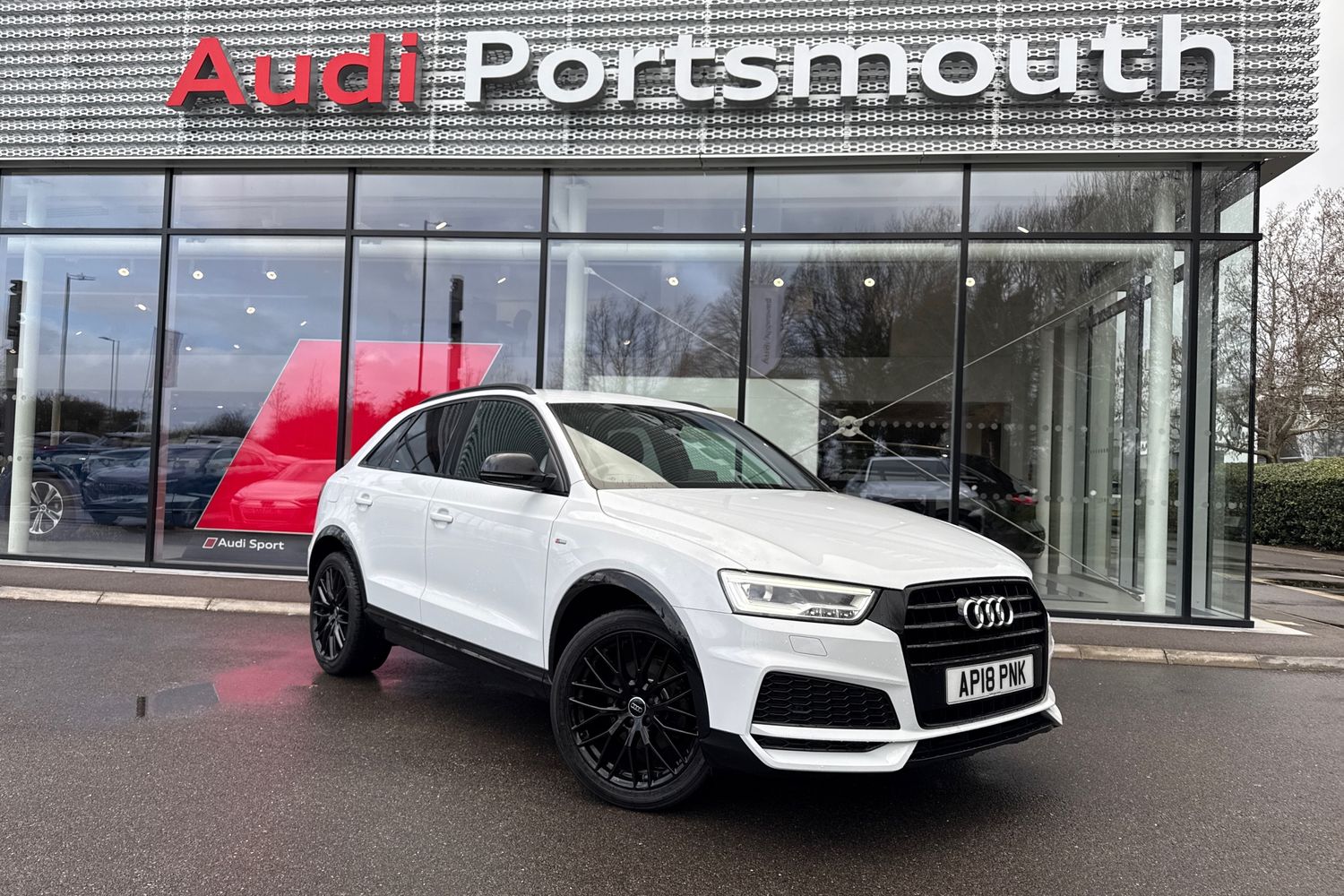 Main listing image - Audi Q3