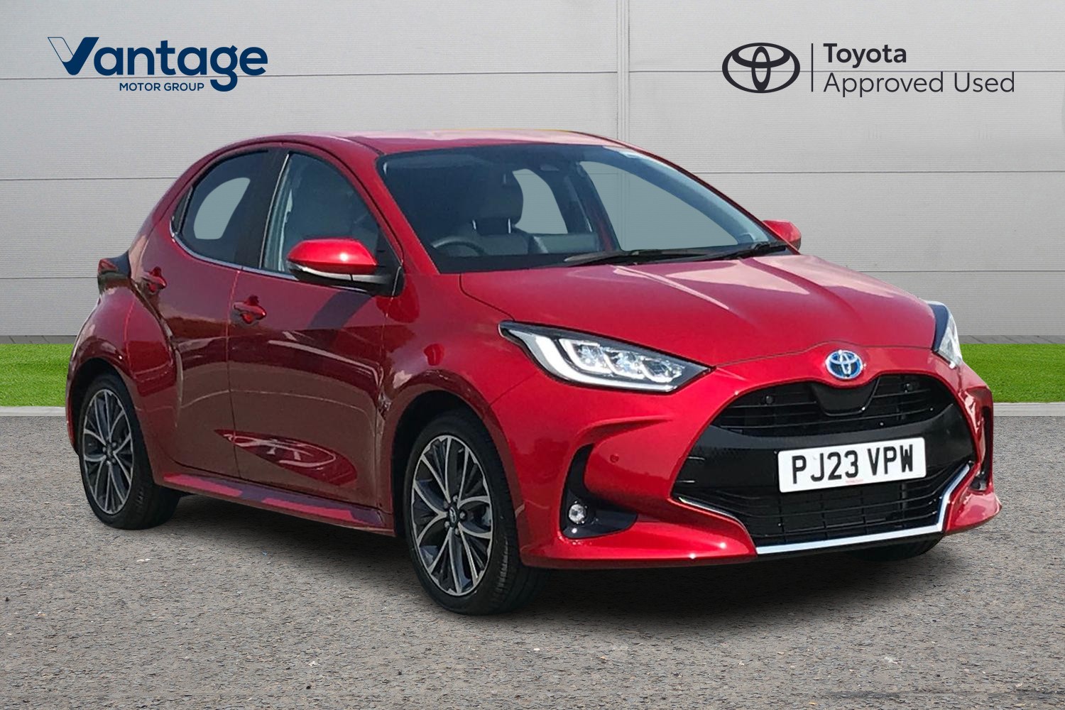 Main listing image - Toyota Yaris