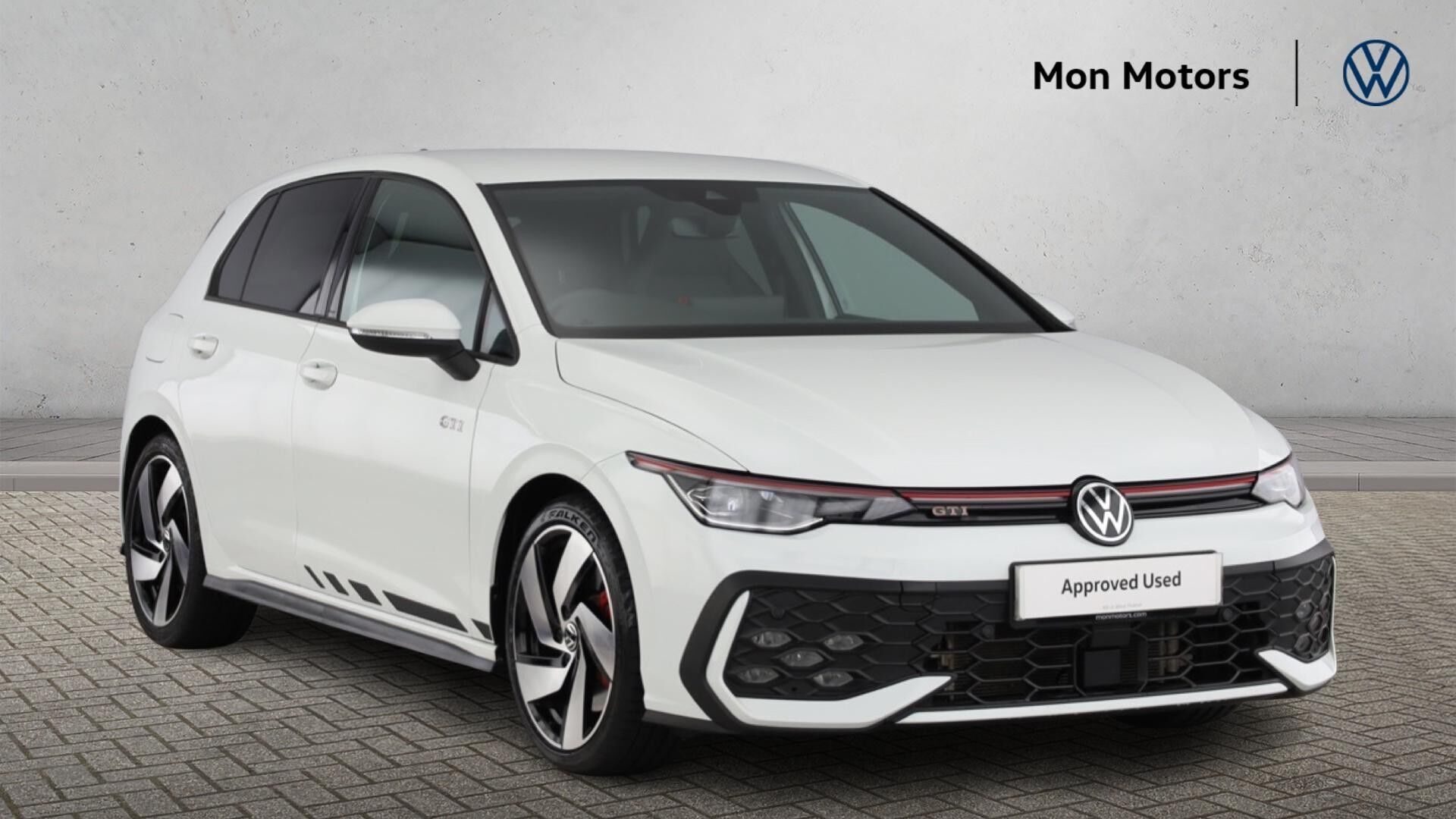 Main listing image - Volkswagen Golf