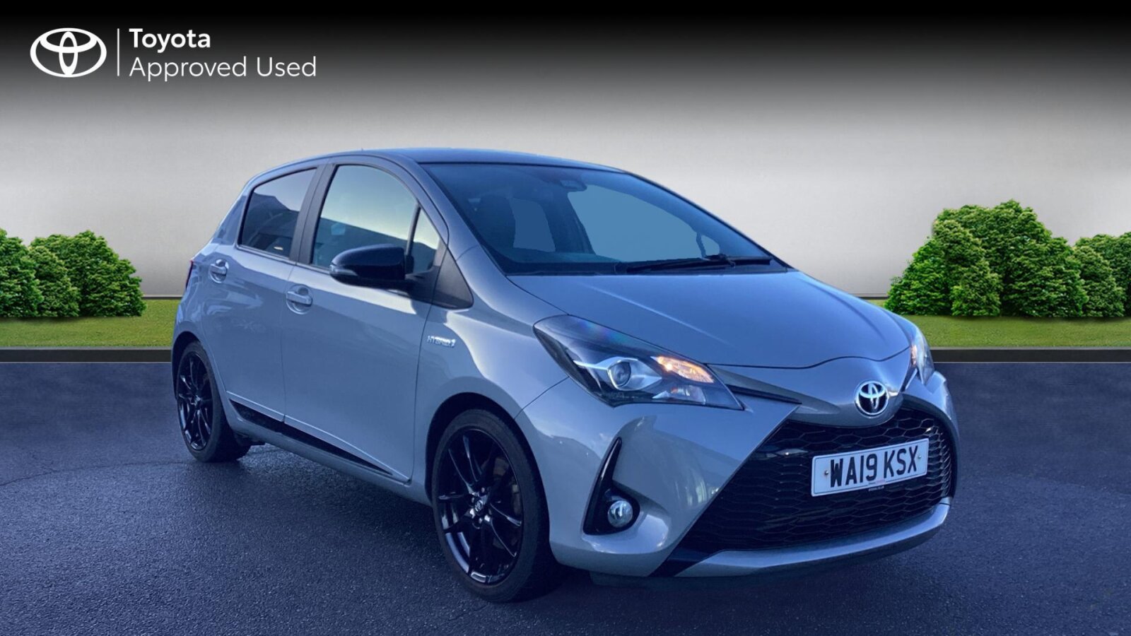 Main listing image - Toyota Yaris