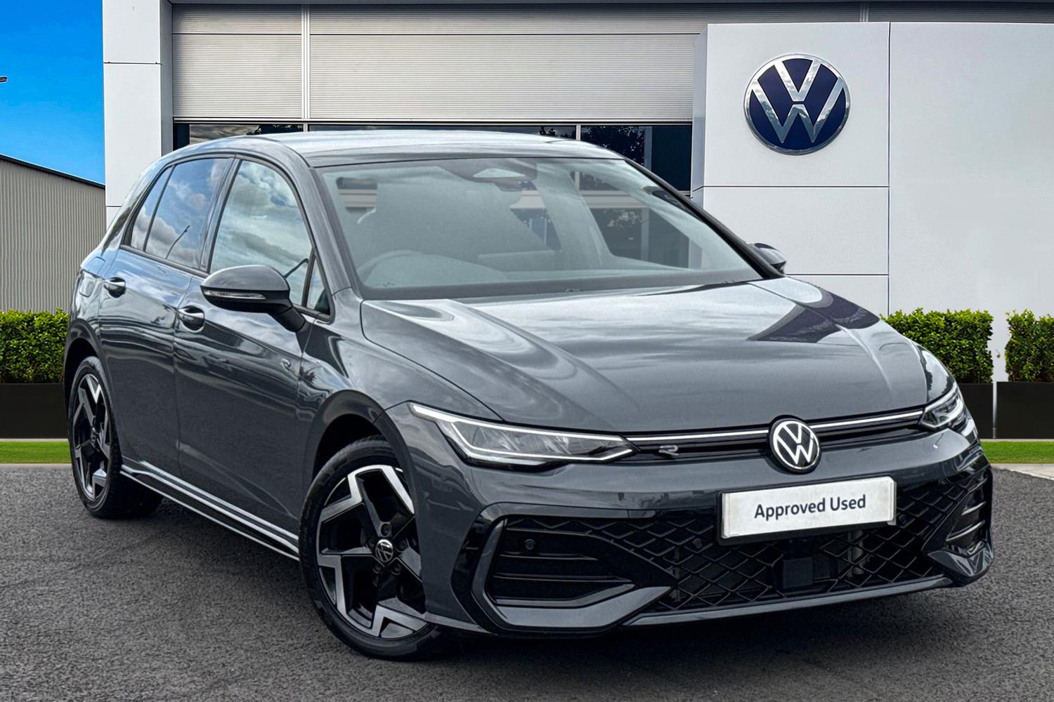 Main listing image - Volkswagen Golf