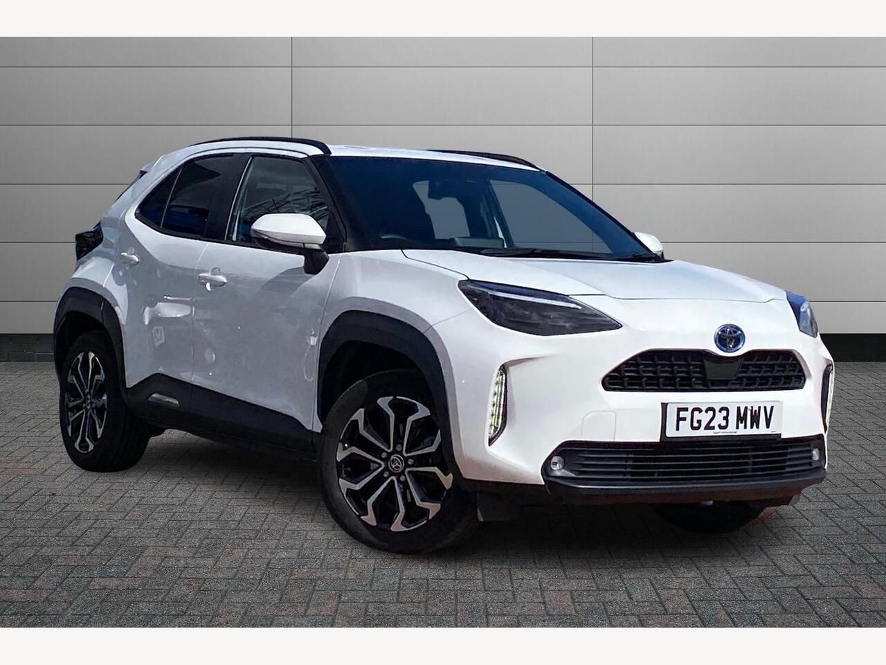 Main listing image - Toyota Yaris Cross