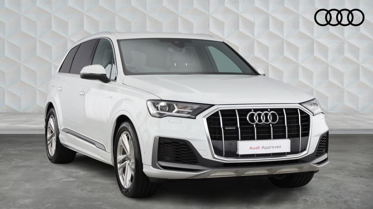 Main listing image - Audi Q7