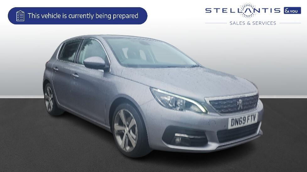 Main listing image - Peugeot 308