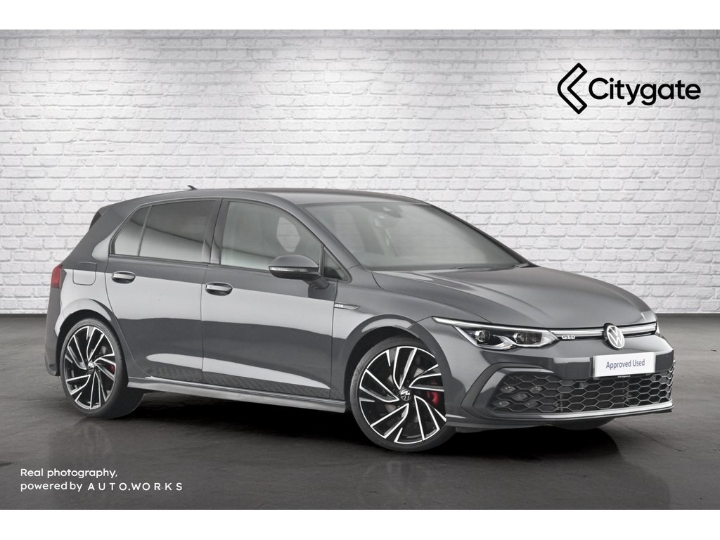 Main listing image - Volkswagen Golf
