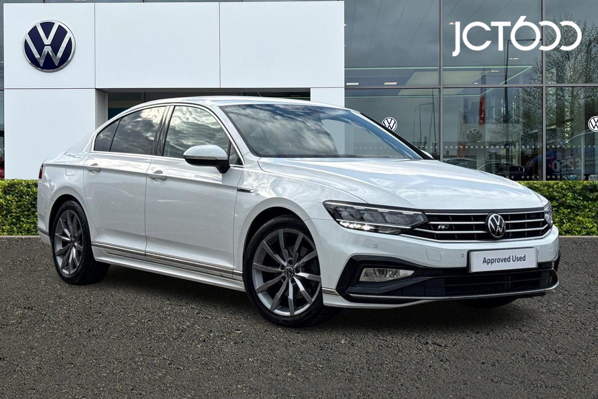 Main listing image - Volkswagen Passat