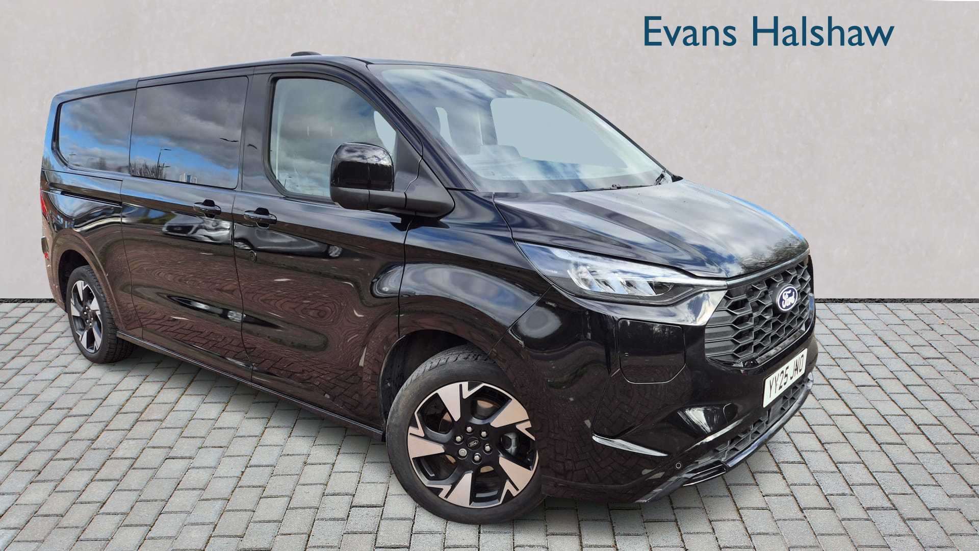 Main listing image - Ford Transit Custom