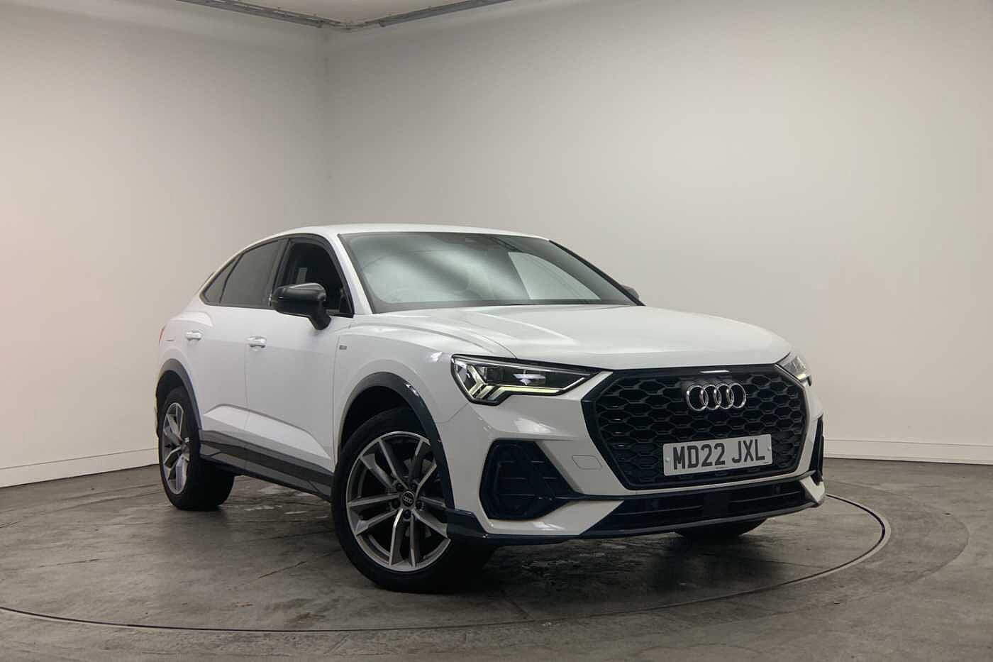 Main listing image - Audi Q3