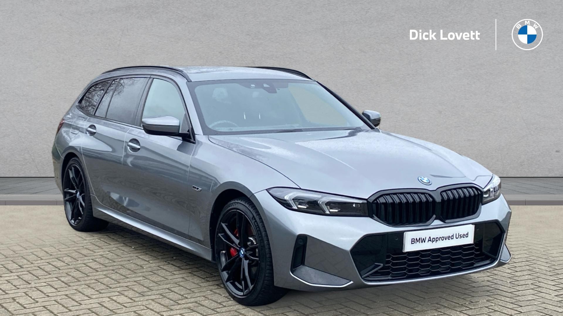 Main listing image - BMW 3 Series Touring