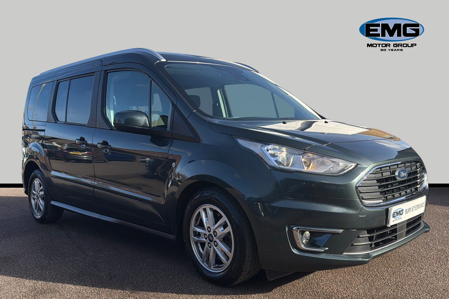 Main listing image - Ford Grand Tourneo Connect