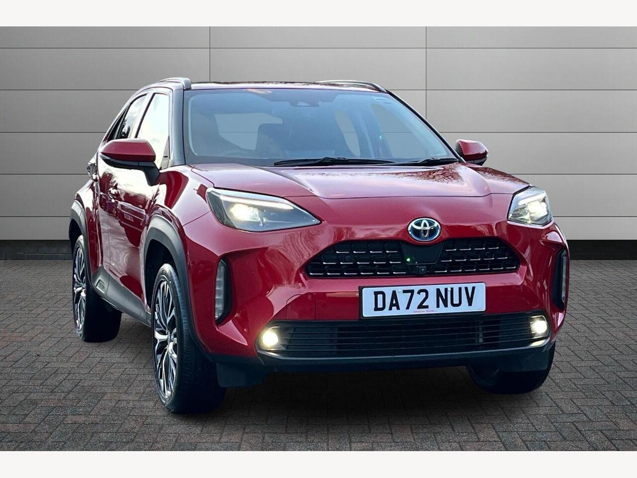 Main listing image - Toyota Yaris Cross