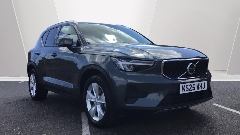 Main listing image - Volvo XC40
