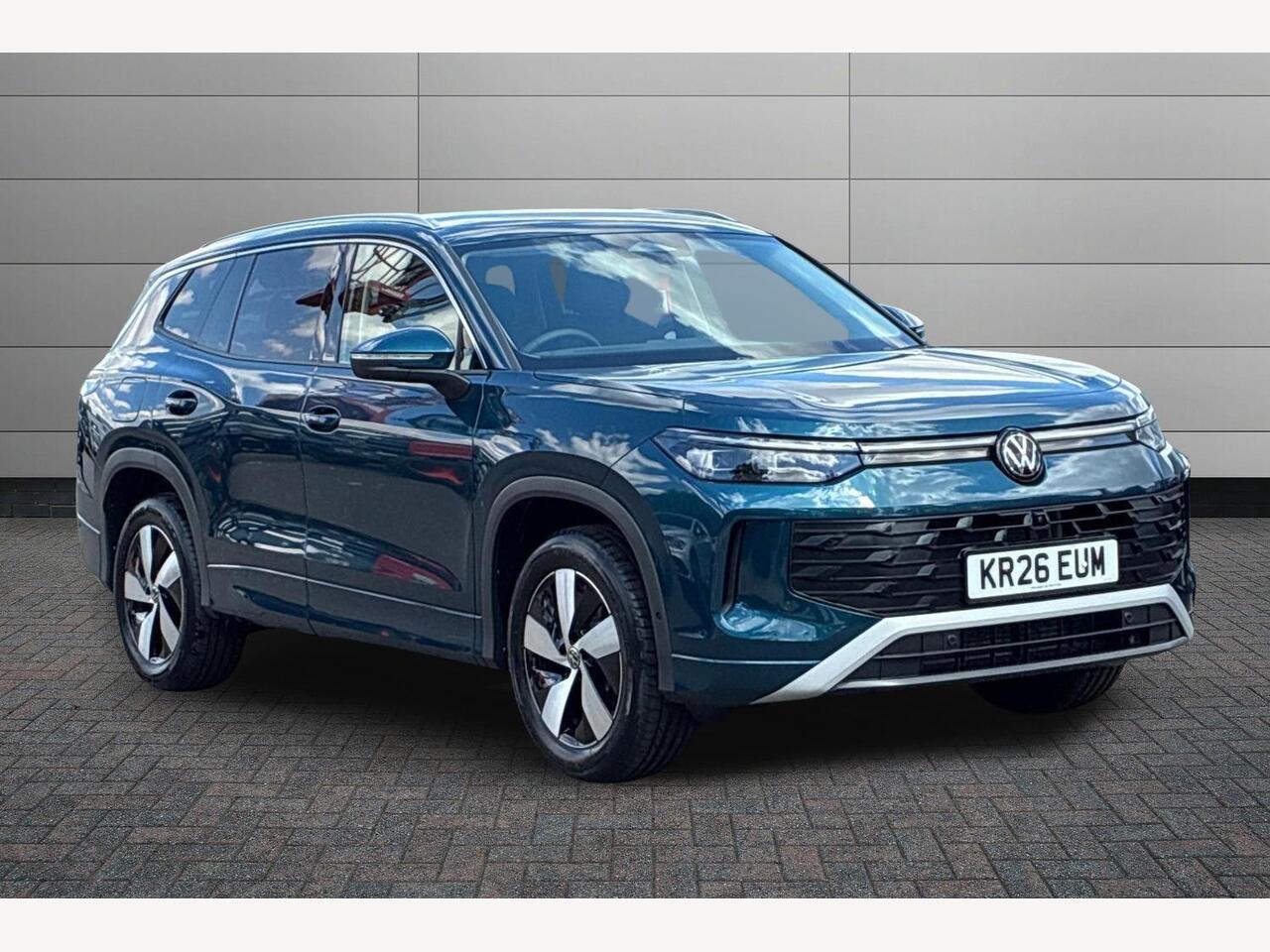 Main listing image - Volkswagen Tayron