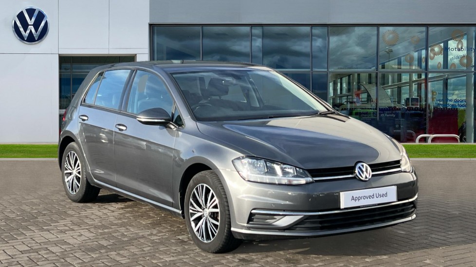 Main listing image - Volkswagen Golf