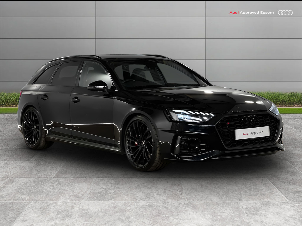 Main listing image - Audi RS4