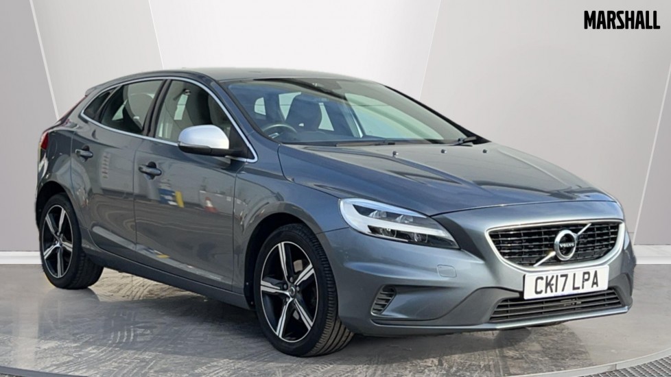 Main listing image - Volvo V40