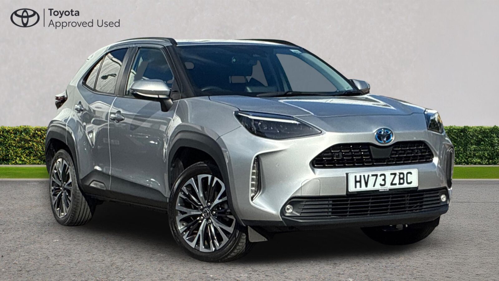 Main listing image - Toyota Yaris Cross