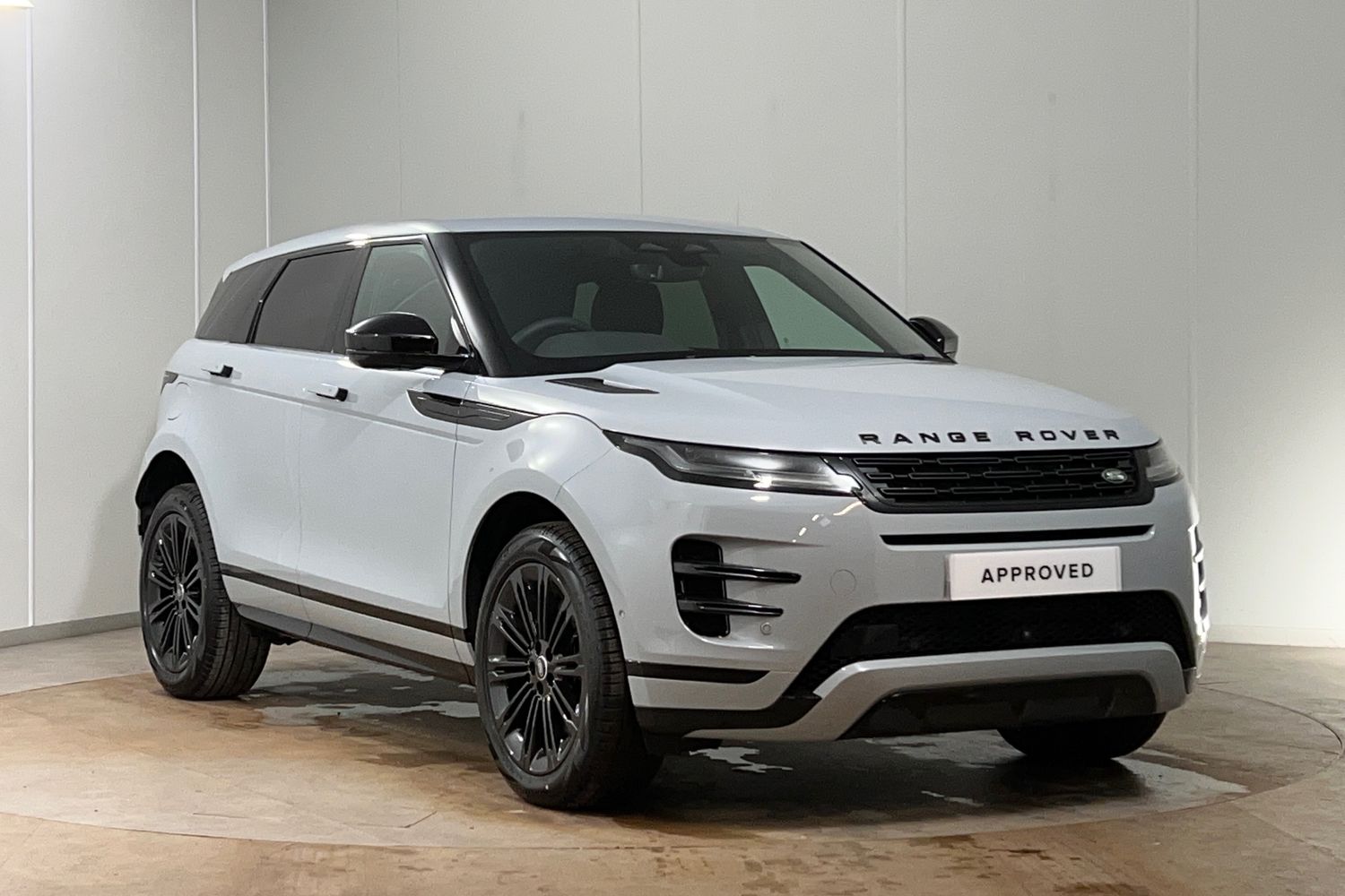Main listing image - Land Rover Range Rover Evoque