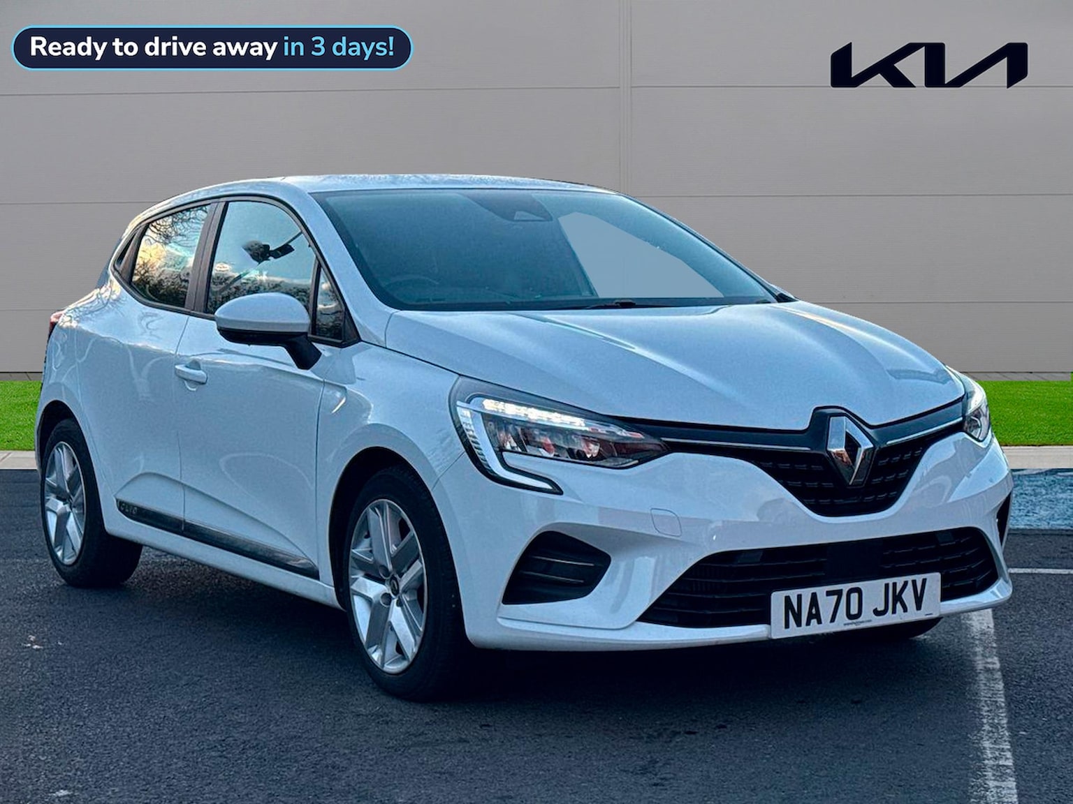 Main listing image - Renault Clio