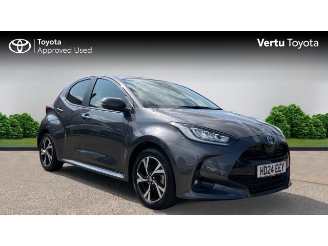 Main listing image - Toyota Yaris