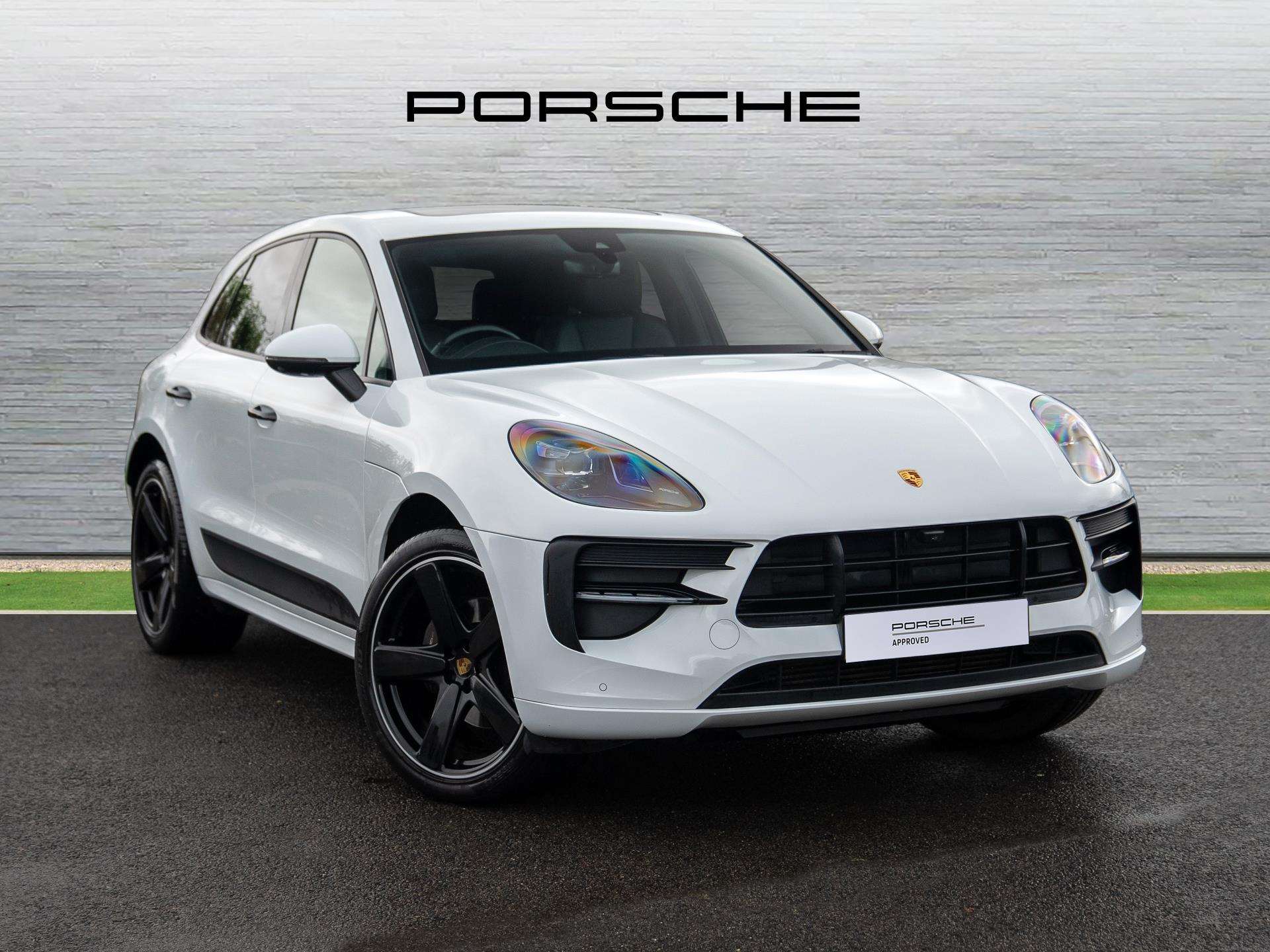 Main listing image - Porsche Macan