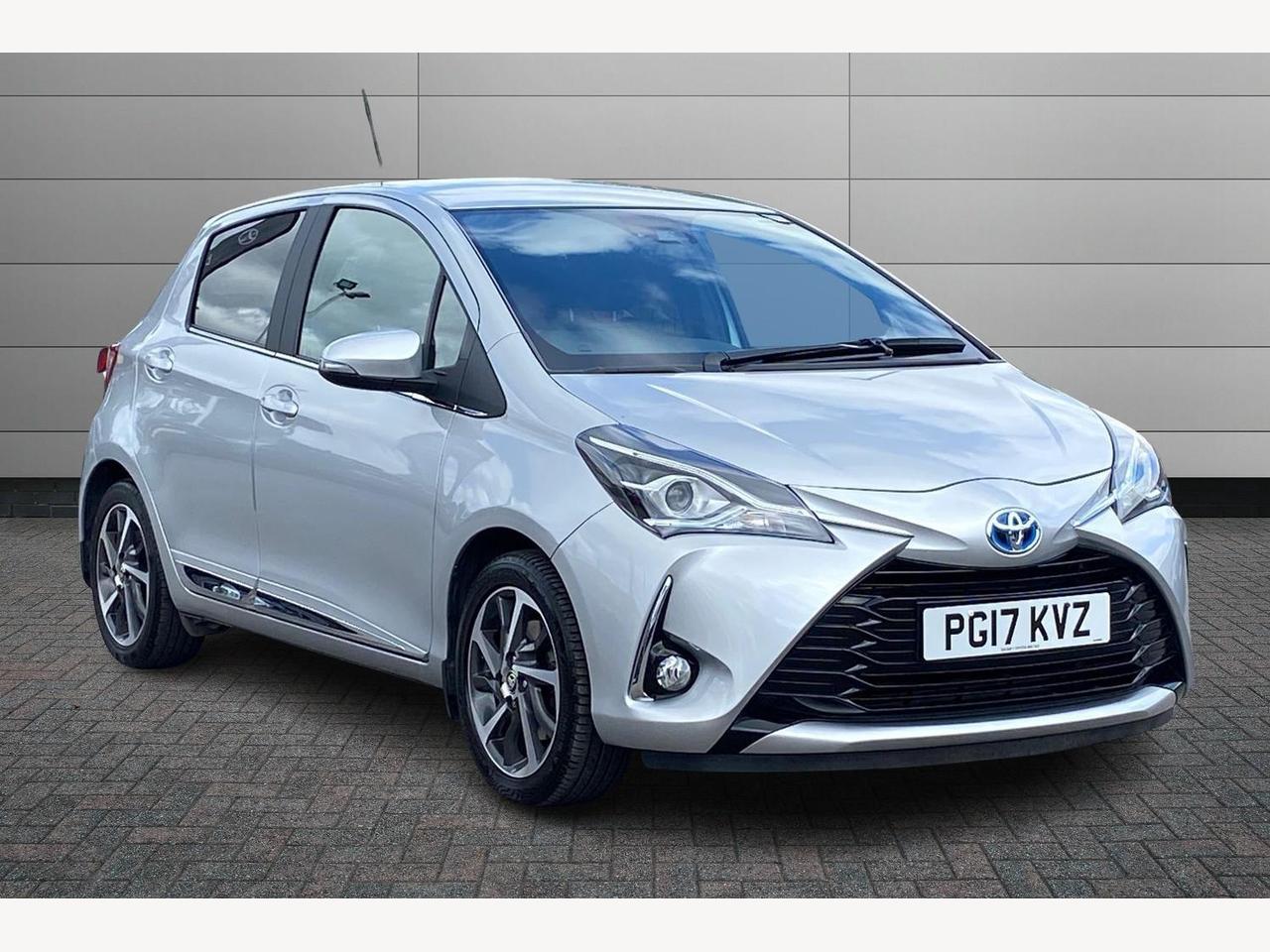 Main listing image - Toyota Yaris