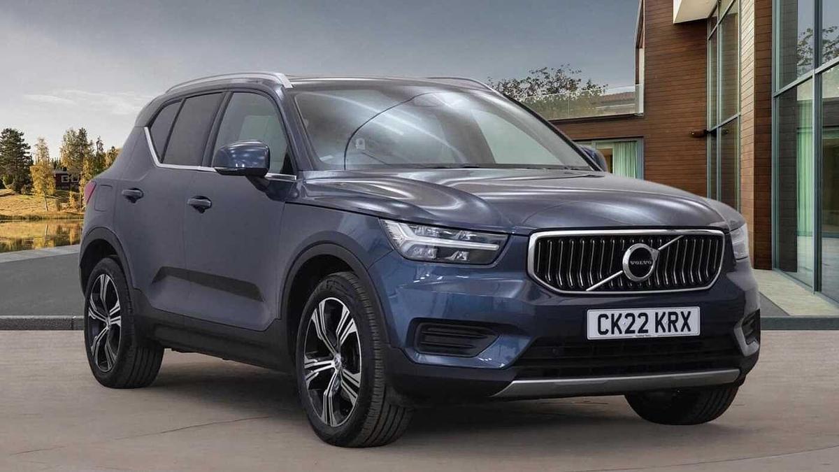 Main listing image - Volvo XC40