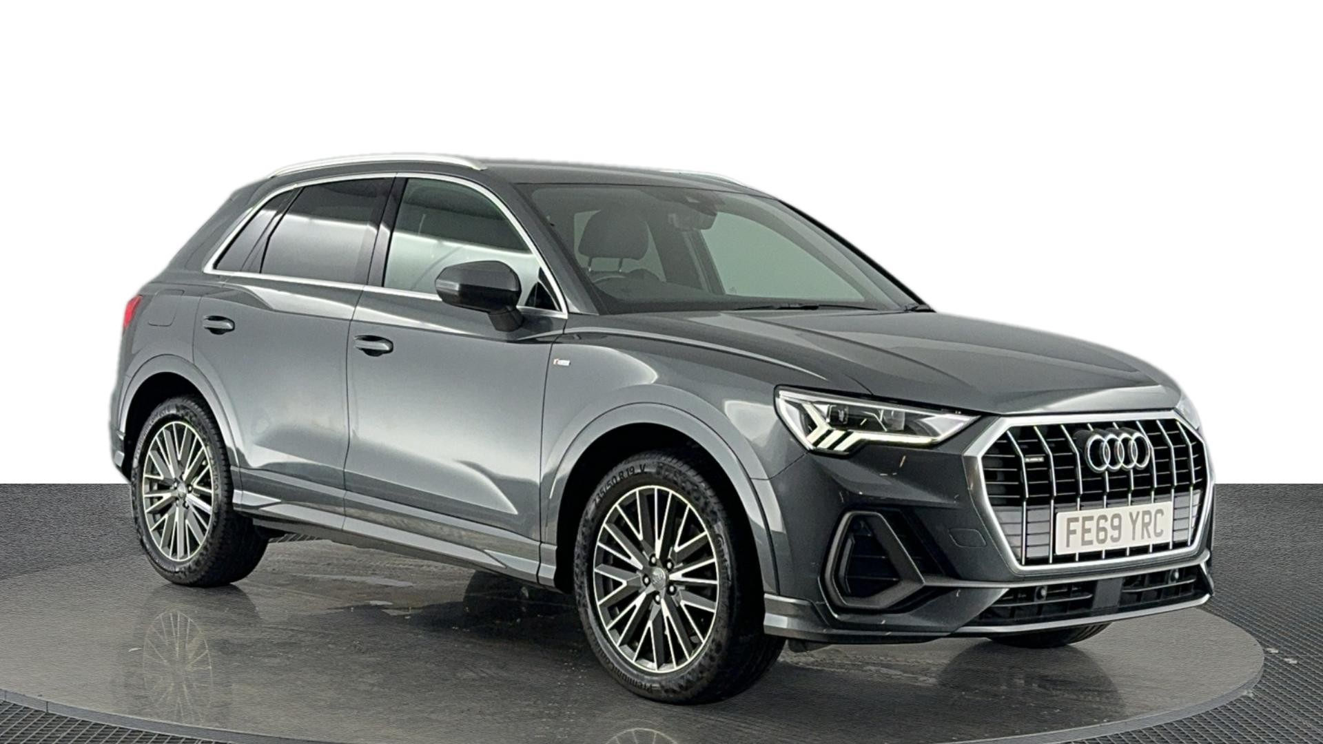 Main listing image - Audi Q3