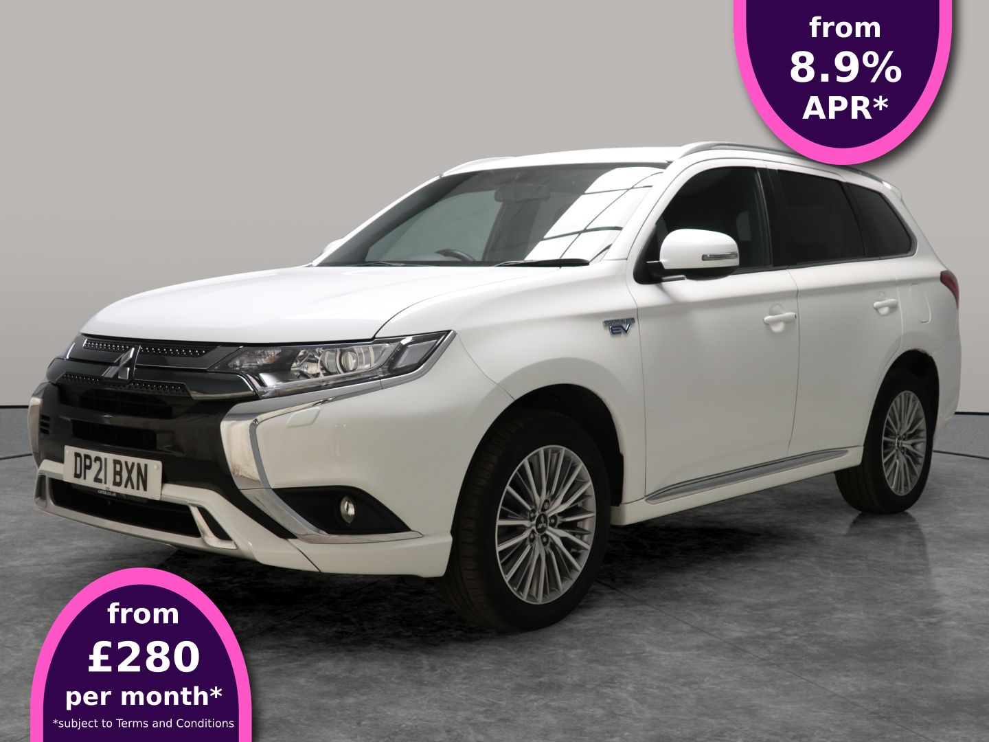 Main listing image - Mitsubishi Outlander